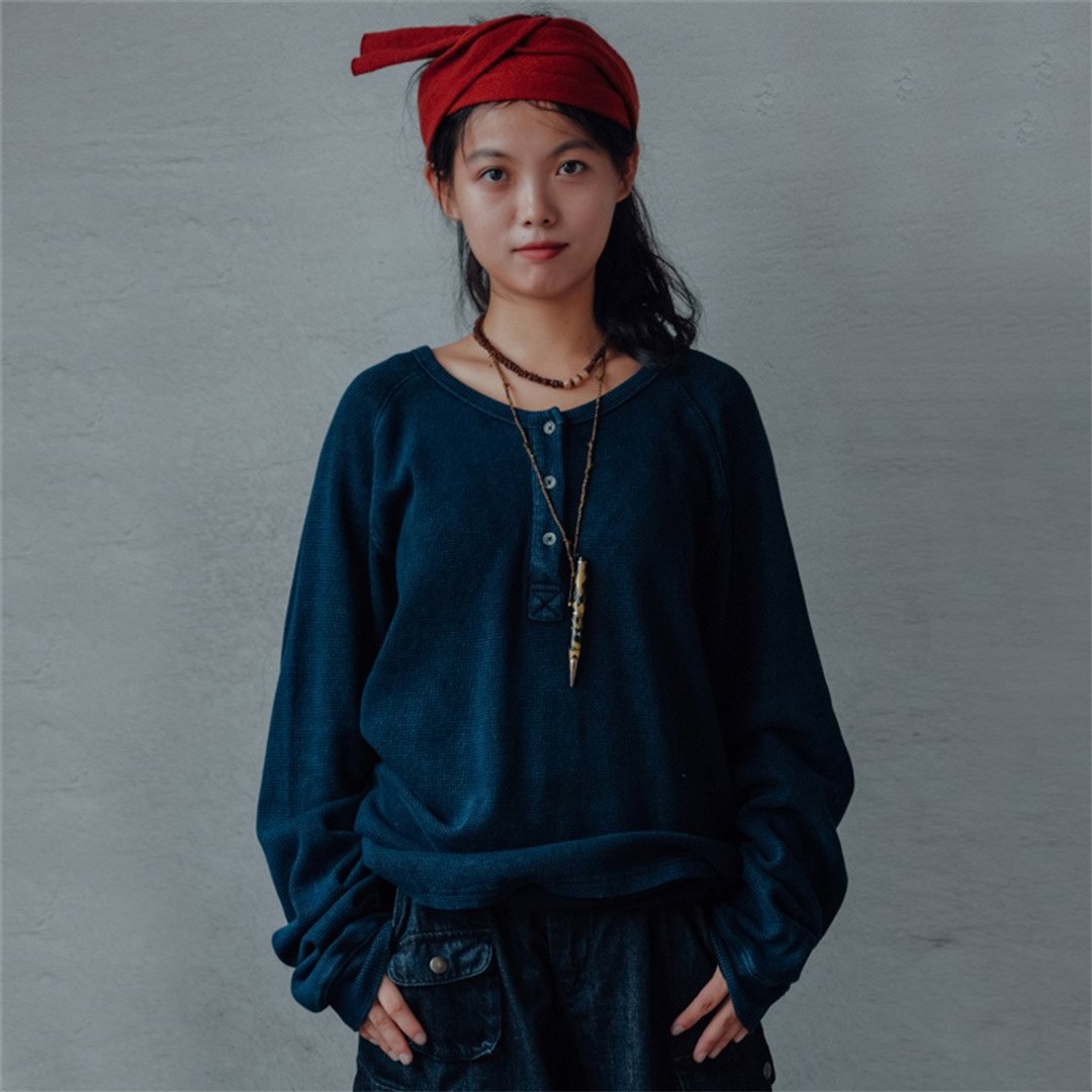 靛藍色 美式復古靛藍染華夫格針織長袖T恤 oversize寬松上衣 - 女装 T 恤 - 棉．麻 蓝色