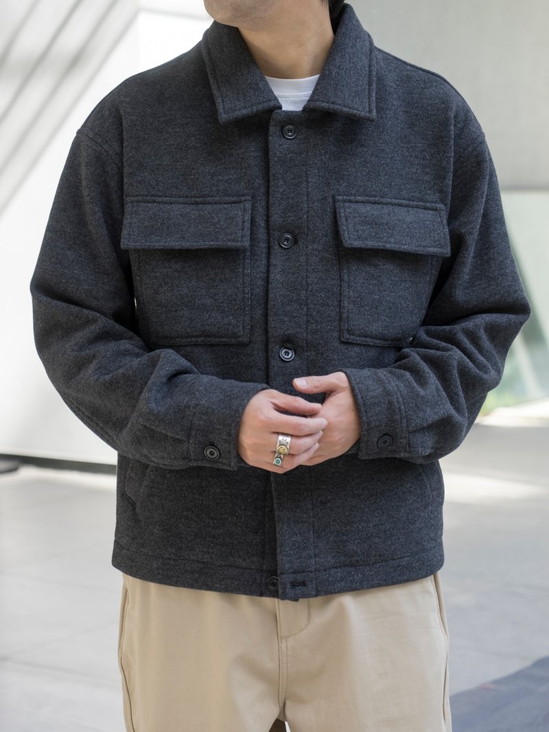 Jacket 日系潮流呢絨翻領保暖外套 冬季厚款多口袋設計工裝夾克 - 男装外套 - 聚酯纤维 灰色