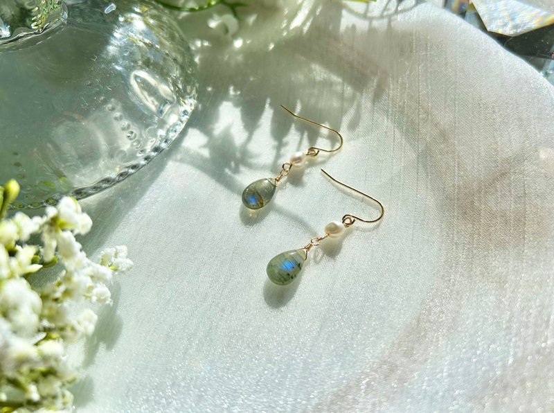 拉长石光滑水滴形耳环 拉长石耳环 水晶饰品 耳环 手作饰品 手作 - 耳环/耳夹 - 水晶 多色