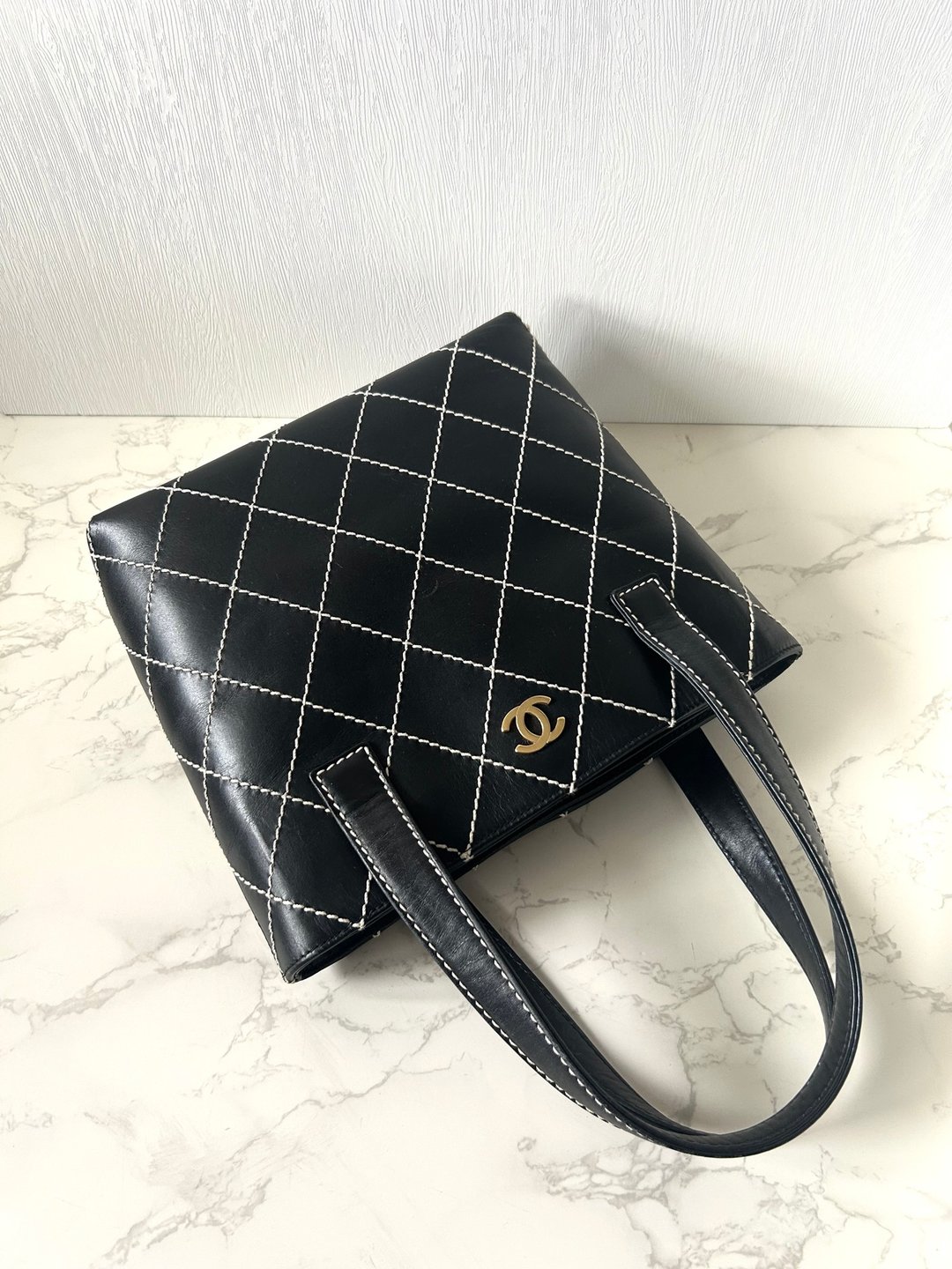 稀有中古二手Chanel Vivian黑色金标皮革小托特包单肩侧背孭手袋 - 侧背包/斜挎包 - 真皮 