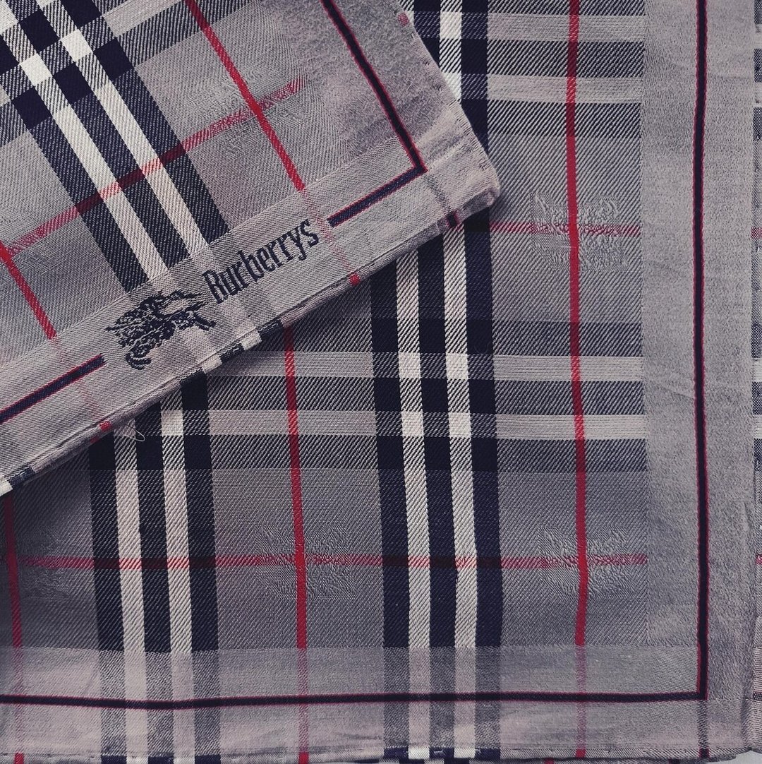 Burberry 古董手帕 口袋巾 格纹 灰色 织棉 20 x 19 英寸 - 手帕/方巾 - 棉．麻 卡其色