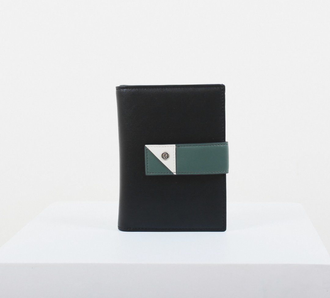 Two-Tone Flap Wallet 素皮革拼色钱包 ( 黑色 x 绿色 ) - 皮夹/钱包 - 人造皮革 黑色