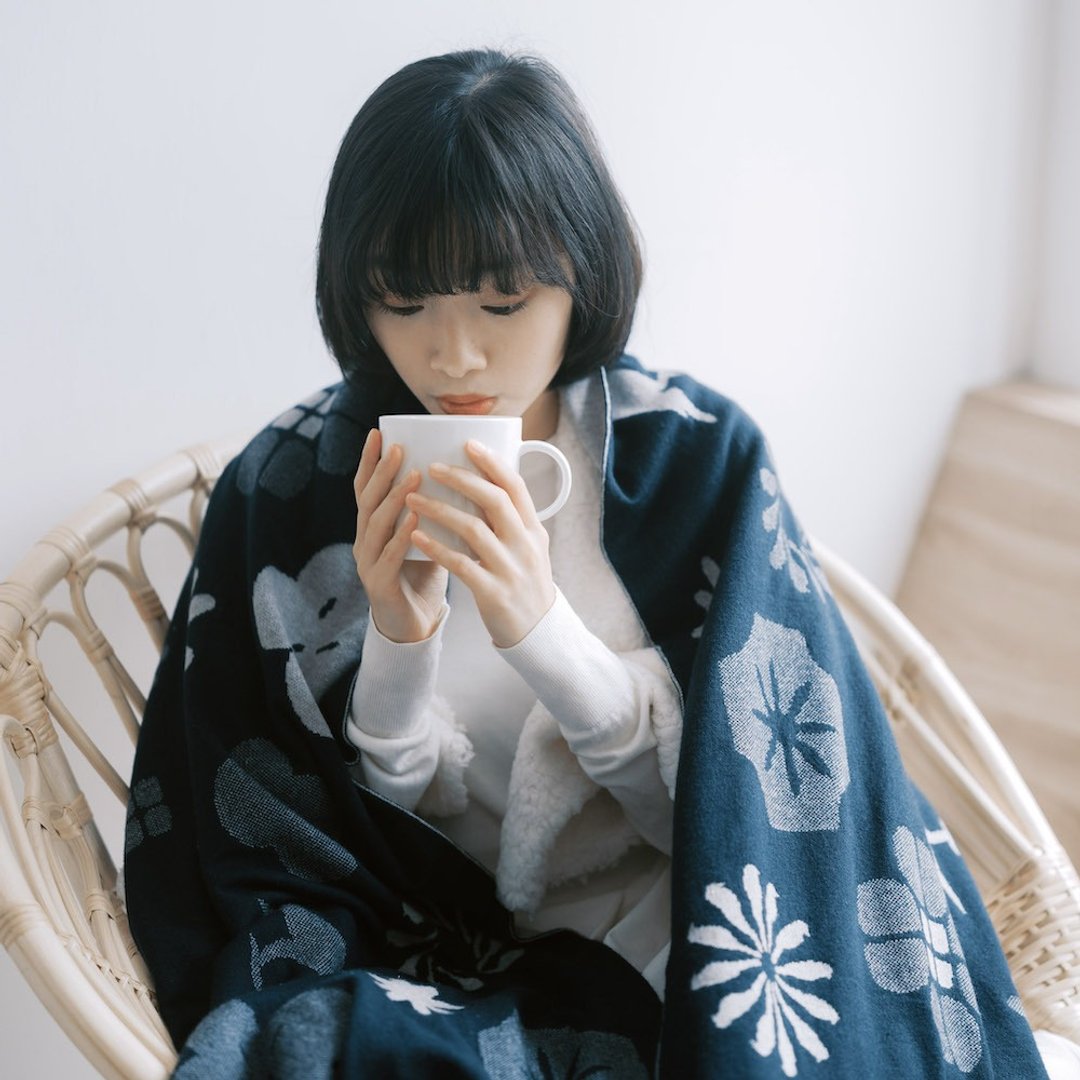 缇花围巾/软冬绽花/经典花色/暮光蓝 - 围巾/披肩 - 聚酯纤维 蓝色