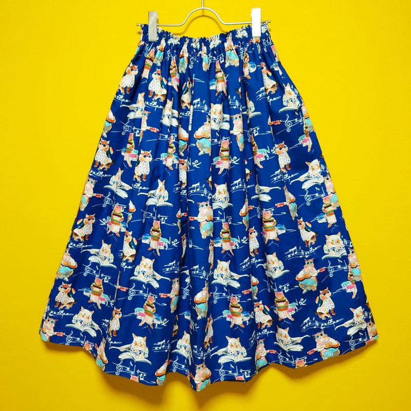 【Made to order】Cheerful cat musician skirt / made in JAPAN / USA fabric - 裙子 - 棉．麻 蓝色