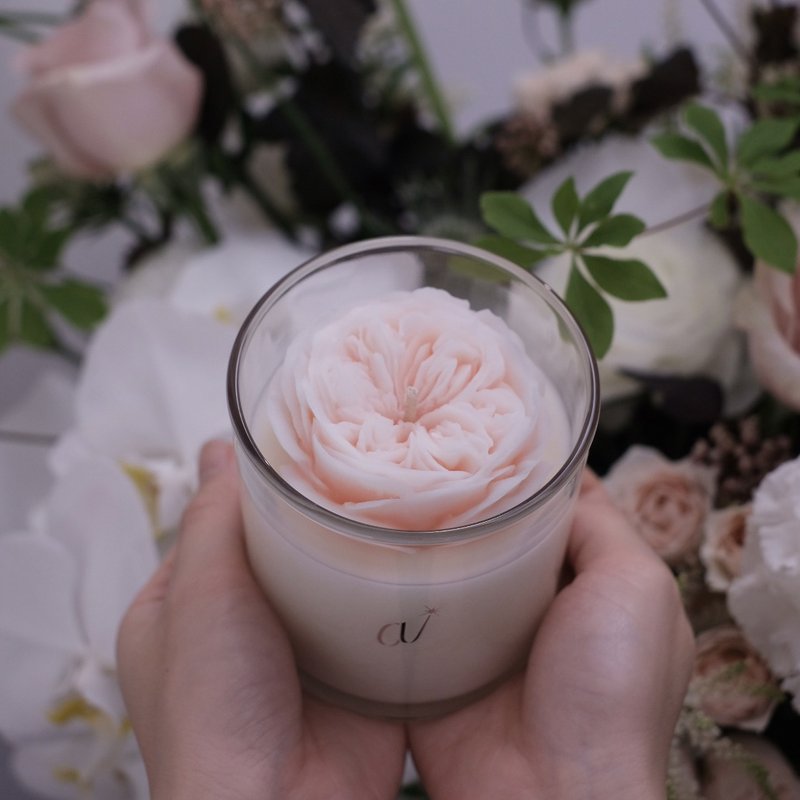 情人节 礼物 庭园玫瑰 像真蜜蜡花 玻璃容器蜡烛 230ml - 蜡烛/烛台 - 蜡 粉红色