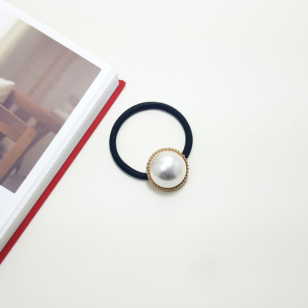 White Semicircle Elastic Hair Tie Ponytail Holder - 发饰 - 其他材质 白色