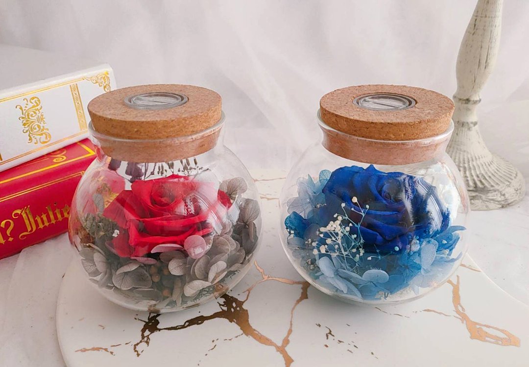 【蓝芯手作】五彩光玫瑰许愿瓶 生日礼物 开幕礼 婚礼小物 求婚 - 干燥花/捧花 - 植物．花 红色
