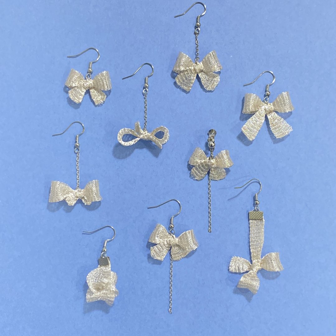 定制化 银白金色蝴蝶结耳环/耳夹 - 耳环/耳夹 - 其他金属 白色