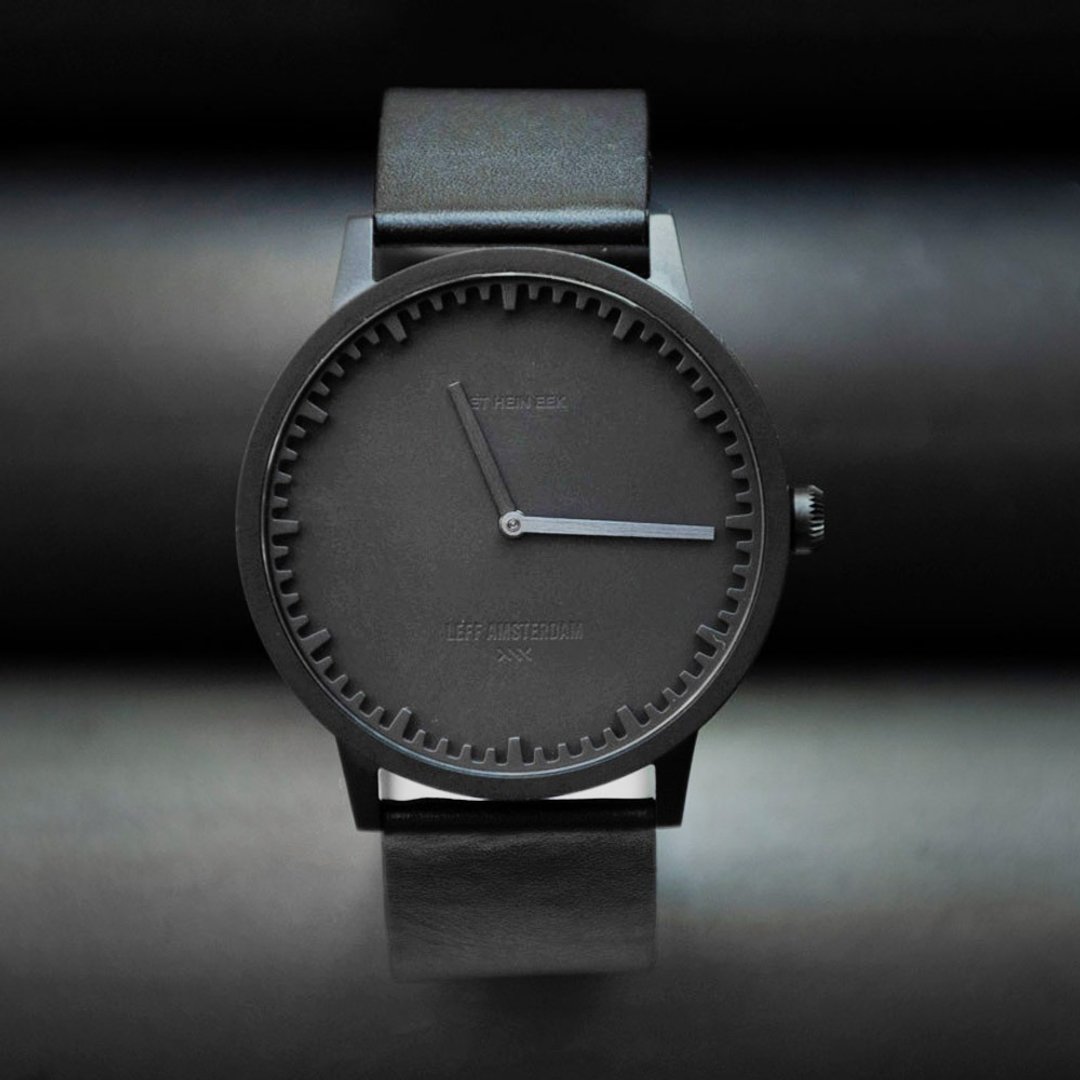 LEFF Amsterdam 北欧工业齿轮设计真皮腕表 40mm 雾黑 黑皮革表带 - 男表/中性表 - 其他金属 