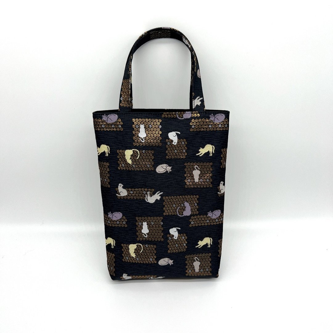 Japanese pattern handbag made from Nishijin-ori and brocade fabric - 手提包/手提袋 - 聚酯纤维 多色