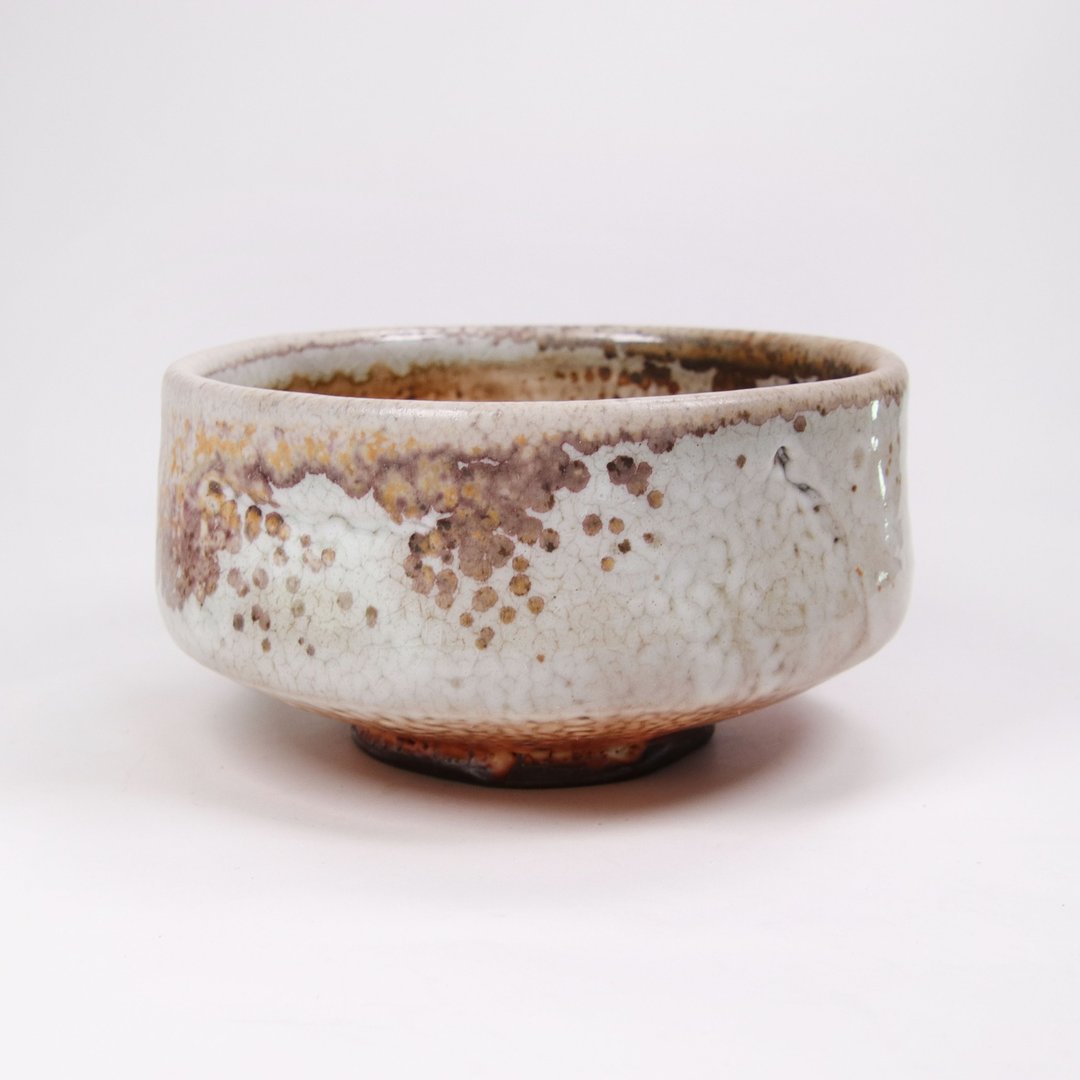 明芽窑 l 柴烧缩志野釉窑变茶碗 陶器 陶艺品 搜藏品 H6 - 茶具/茶杯 - 陶 白色