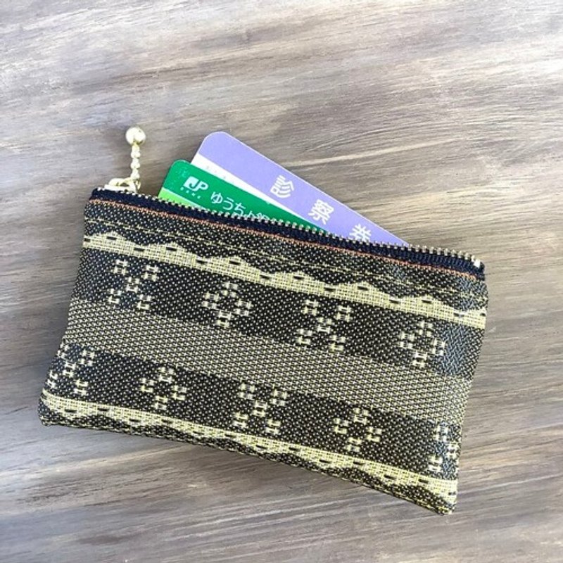 【琉球蓝染】榻榻米布边 扁平迷你收纳包 零钱包 卡片夹 棕色 冲绳 Chura Heri 幸运物 - 化妆包/杂物包 - 其他材质 咖啡色