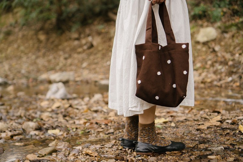 板栗 点点手拎布包 复古手提袋 - 手提包/手提袋 - 棉．麻 咖啡色