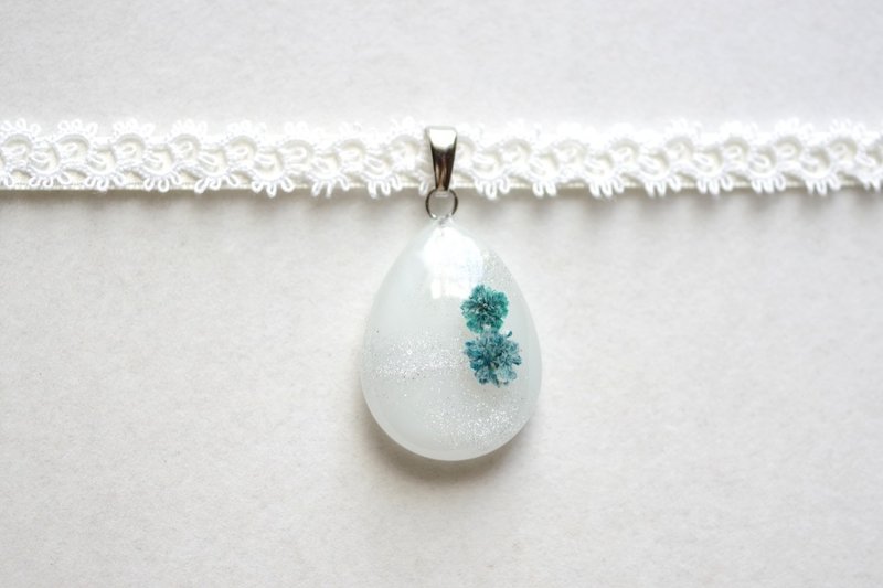 树脂艺术 方形吊坠・夜色深处 - 项链 - 树脂 白色