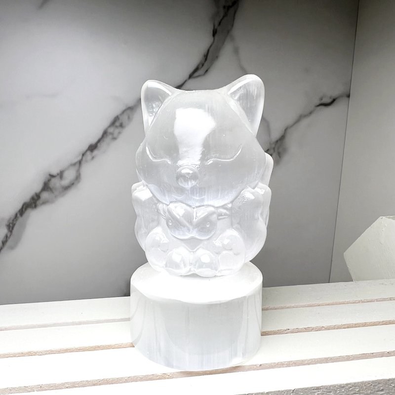 九尾狐。净化 充电  能量 疗愈 一图一物 摆件 消磁 l 透石膏 l - 摆饰 - 水晶 
