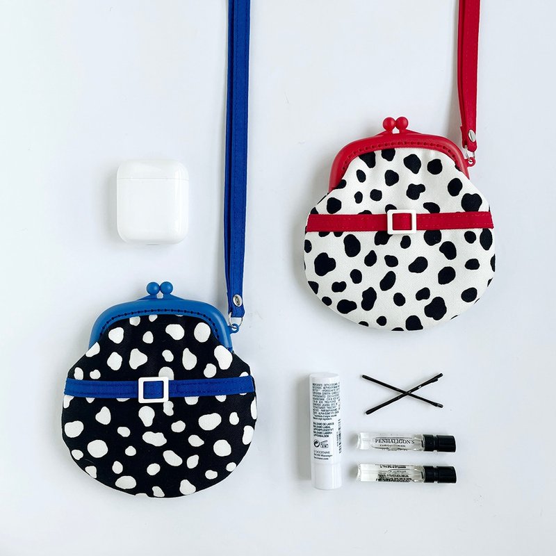 时尚感大麦町纹塑胶口金包零钱包/黑/白 - 零钱包 - 棉．麻 黑色