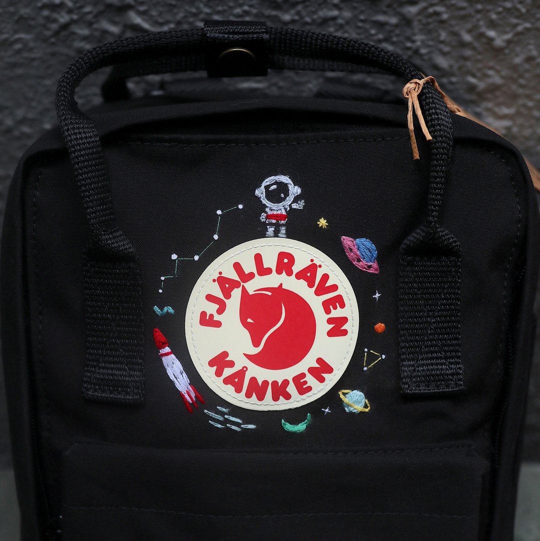 太空主题 -----Kanken mini / 黑----手工订制 - 后背包/双肩包 - 防水材质 黑色