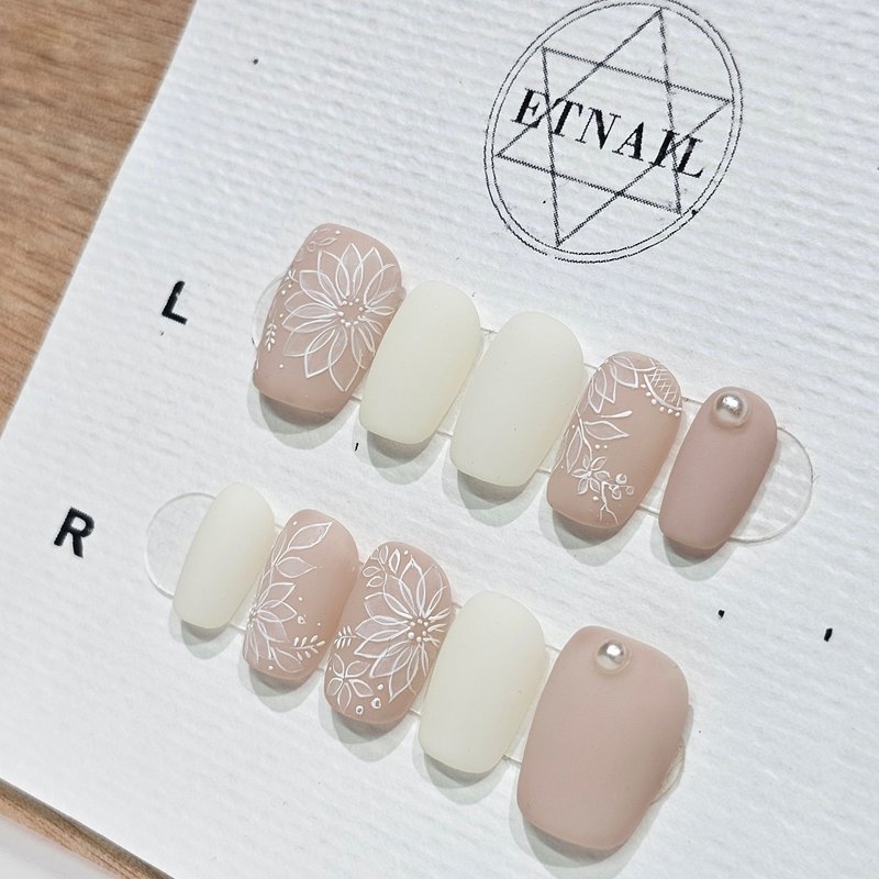 低调婚宴穿戴甲 - 其他 - 塑料 白色