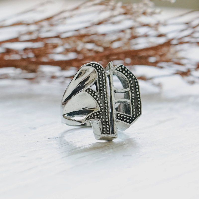 字母戒指英文銀色肉刻字戒指 - 戒指 - 纯银 银色