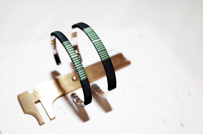 I StandOn I 特制缎染编织纯银情侣手镯 Olivegreen - 手链/手环 - 其他金属 绿色