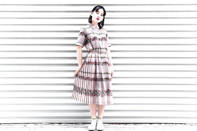 Vintage 梦幻花园！特殊花草系日本古着百褶裙洋装 - 洋装/连衣裙 - 聚酯纤维 卡其色