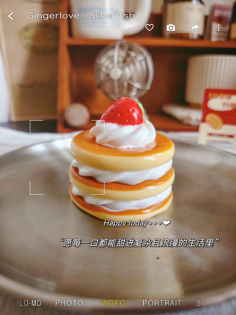 草莓松饼Silicone mold滴胶烘焙香薰蜡烛 - 蜡烛/香氛/手工皂 - 橡胶 