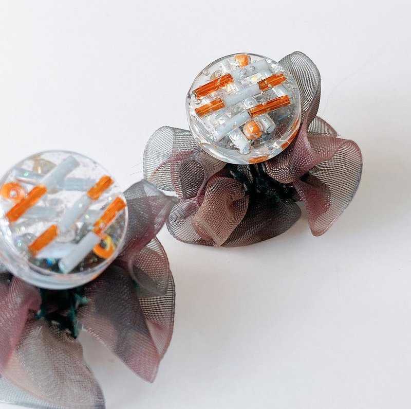 超.  立体纱裙耳环 军绿迷彩色 - 耳环/耳夹 - 其他材质 绿色