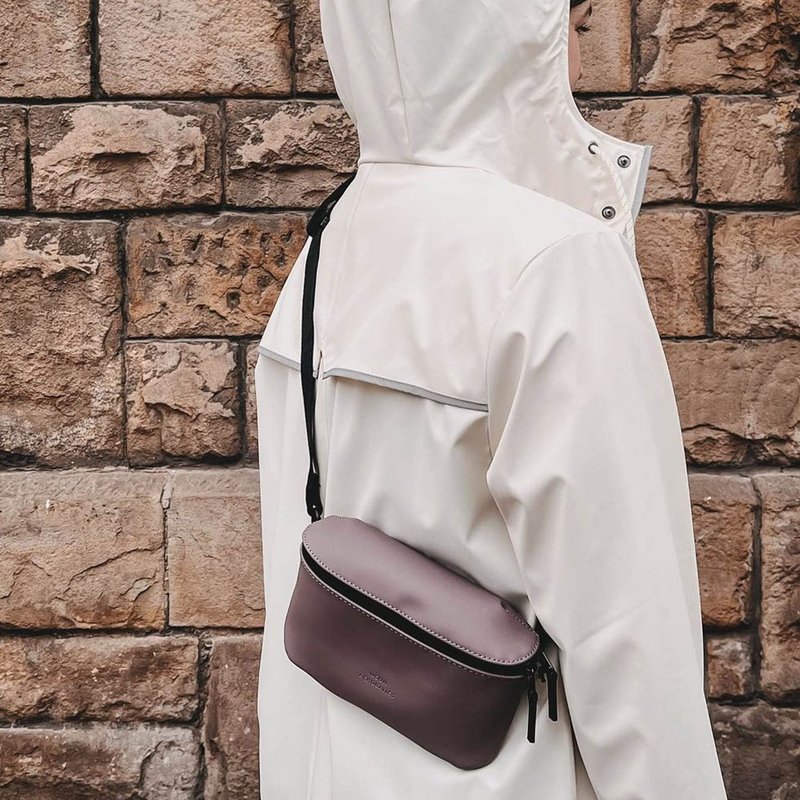 【微瑕疵】Jona Lotus系列斜背包 (葡萄紫)-U06 - 侧背包/斜挎包 - 环保材料 紫色