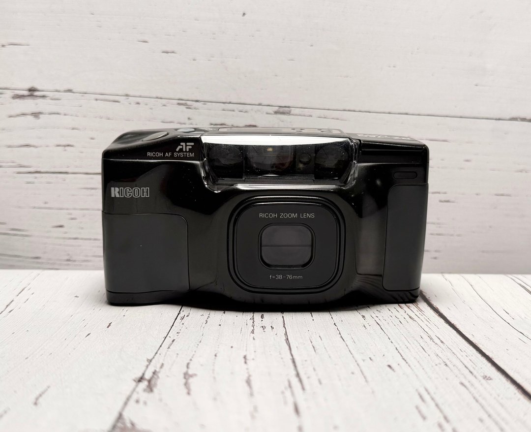 菁桐照相馆 RICOH RZ 750 DATE 底片相机 现货 - 相机 - 其他金属 黑色
