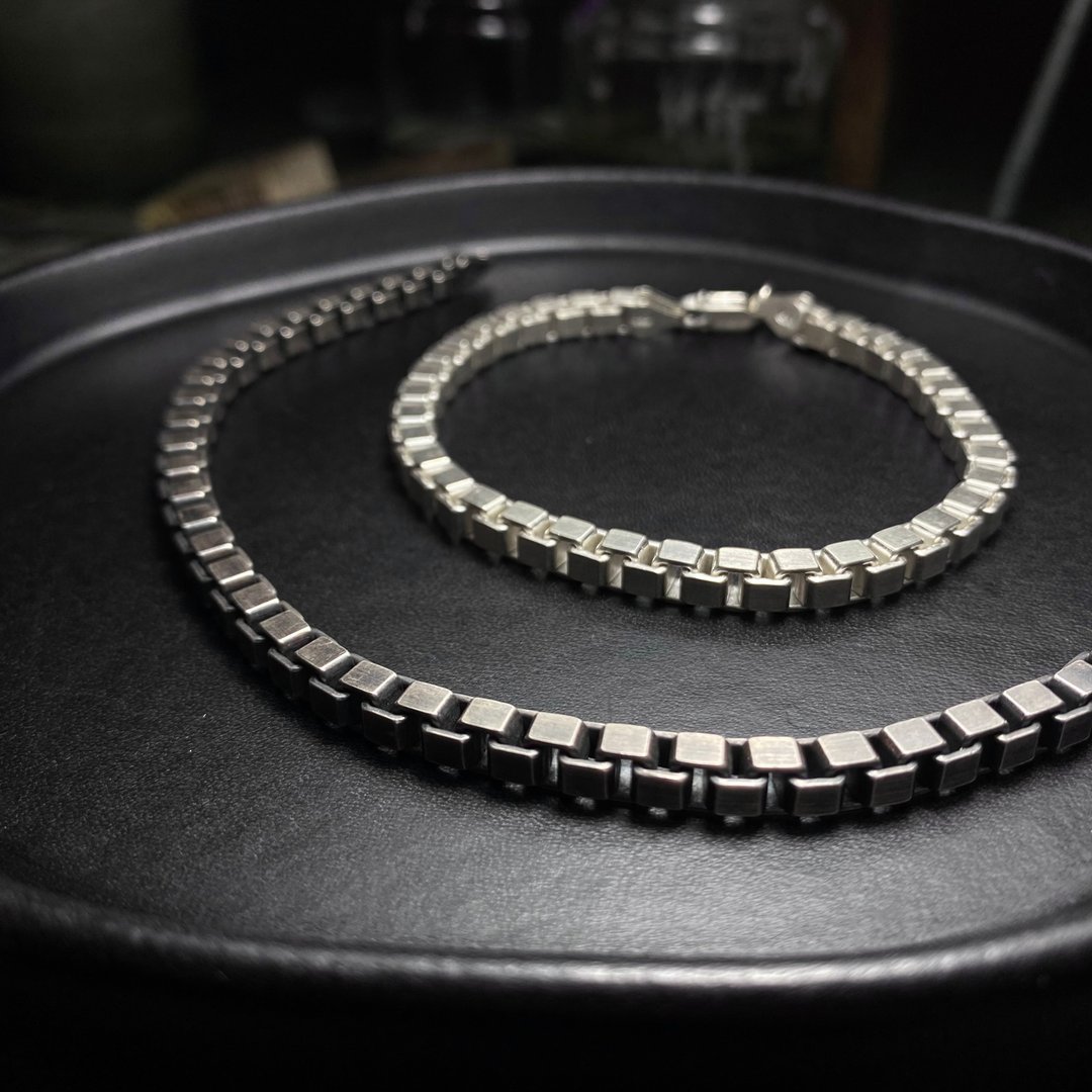 纯银手链 / 方格 / 宽度有三种4.8mm/3.8mm/3mm - 手链/手环 - 纯银 银色