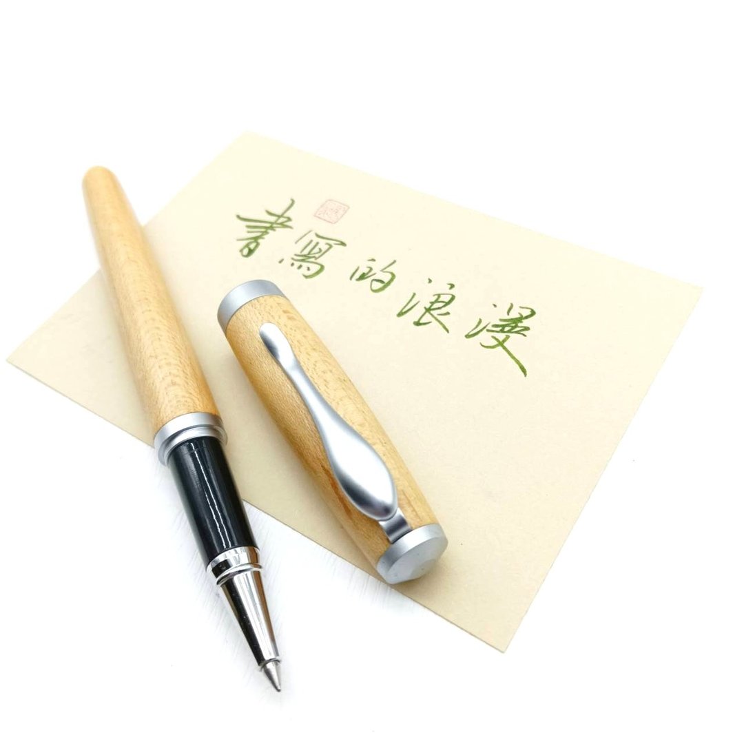 樱桃色木笔 原木 钢珠笔 一体手作 德国Schmitd 888F笔芯~ 虎之鹤 - 钢珠笔 - 木头 