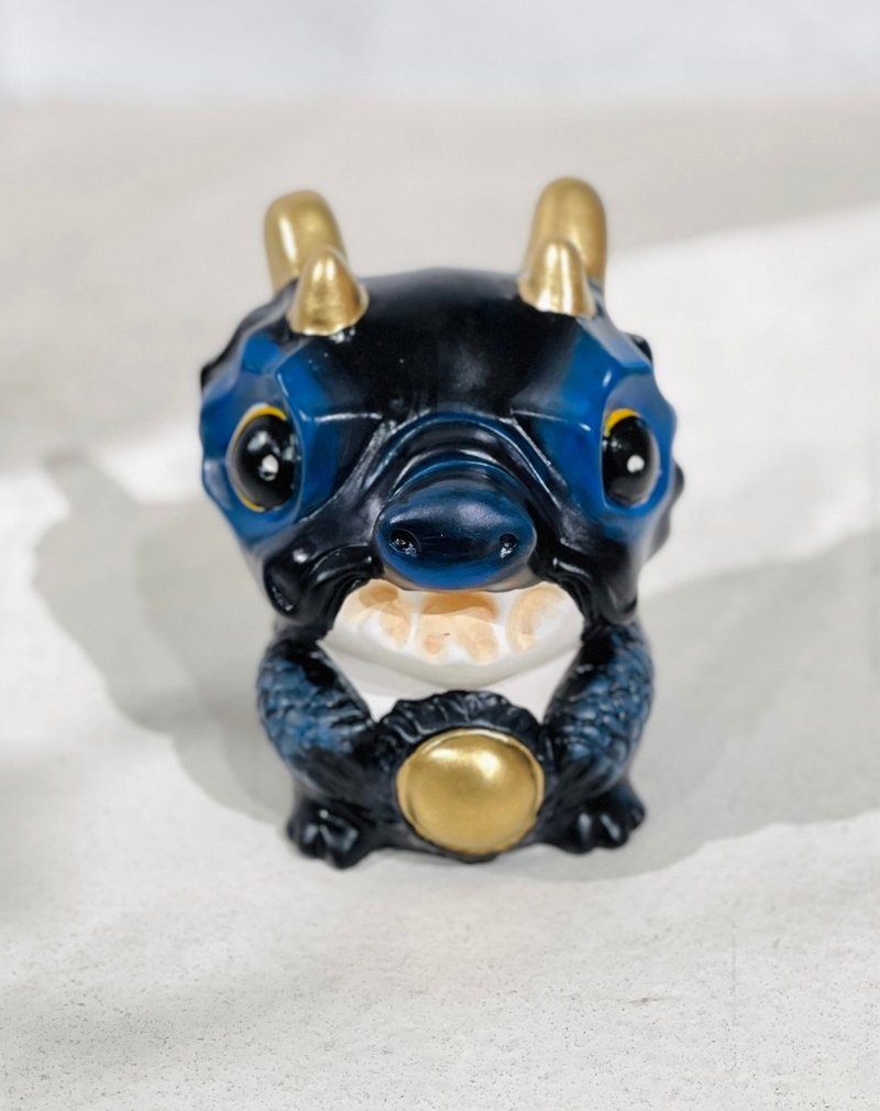 龙年新品 台湾制造 纯手工绘制 陶瓷 黑色 兴隆 彩球龙祈福存钱筒 - 玩偶/公仔 - 陶 蓝色