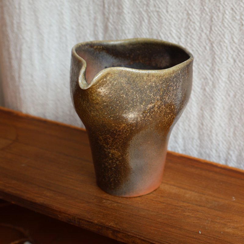 绯红 柴烧陶茶海 公道杯 - 茶具/茶杯 - 陶 咖啡色