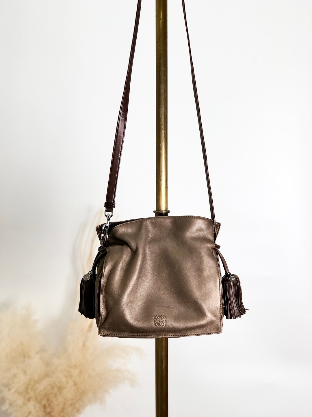 【日本直送，品牌二手包】LOEWE Flamenco 单肩包，铜字母，皮革抽绳迷你包，流苏，旧款 757im3 - 侧背包/斜挎包 - 真皮 咖啡色