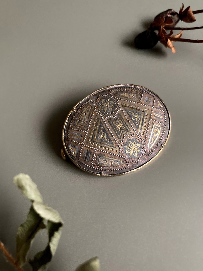 Damascus 西班牙古董大马士革 K金伊斯兰图纹胸针 - 胸针 - 其他金属 