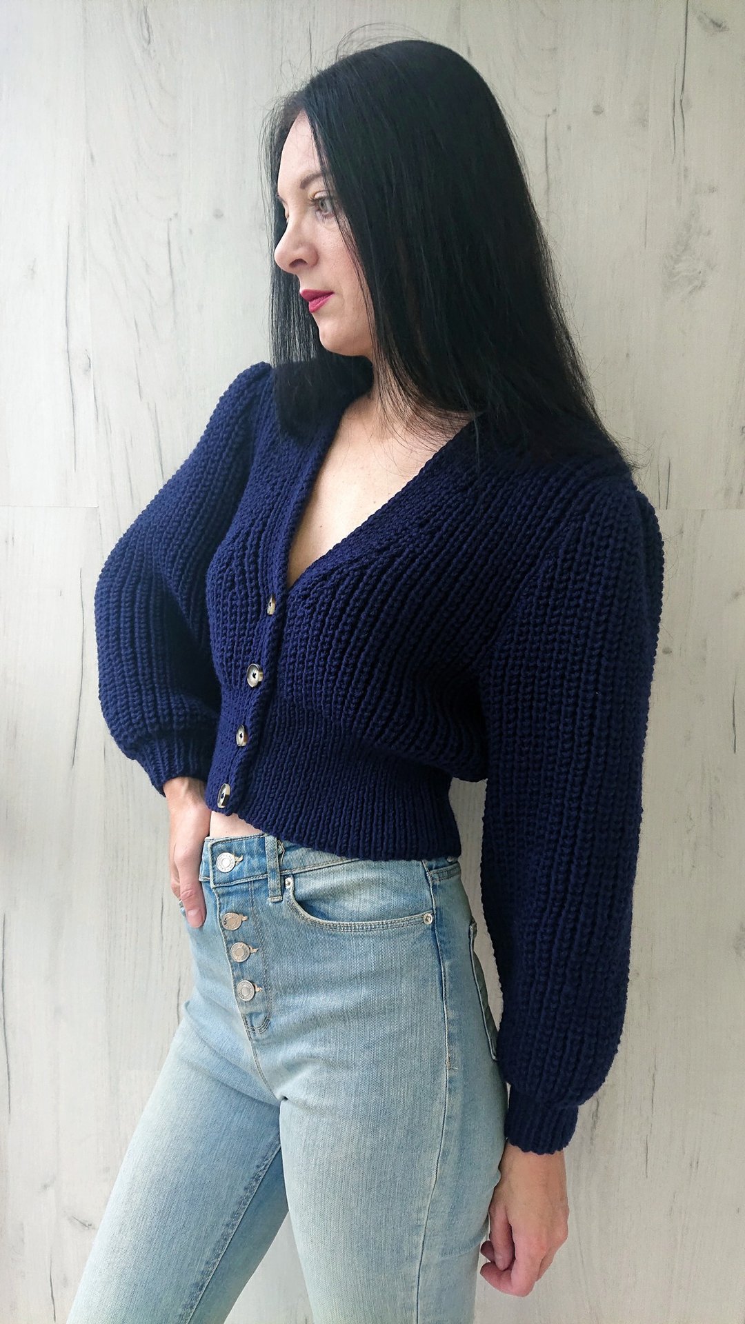 Rib knit cropped cardigan with fitted waist V neck blue sweater with buttons - 女装针织衫/毛衣 - 羊毛 