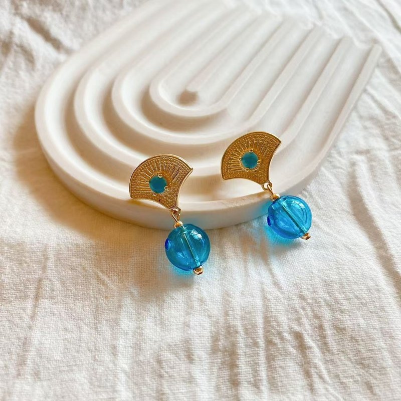 【Cinnamonmon 希娜梦梦 香氛饰品】海扇珊瑚 | 精油耳环- 金款 - 耳环/耳夹 - 琉璃 