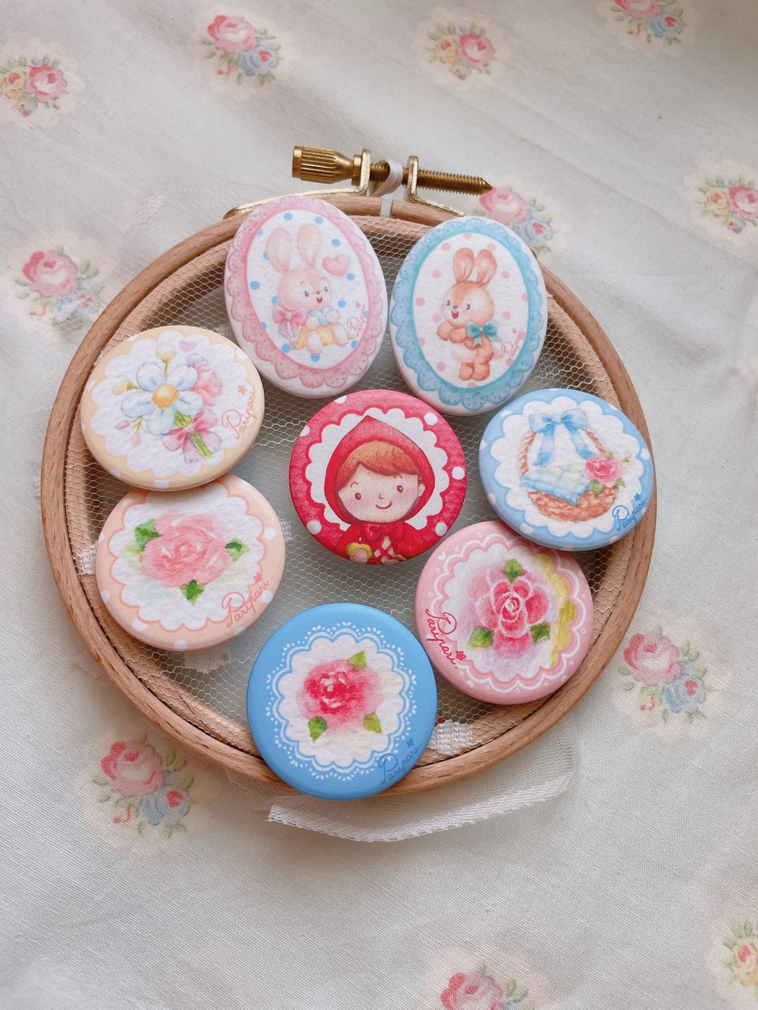 Sweet Vintage Brooch 别针 - 胸针 - 其他金属 多色
