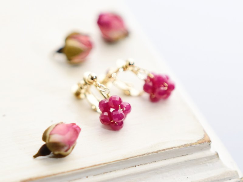 [耳针]合成红宝石 水果莓果粉红五彩纸屑 七月诞生石 - 耳环/耳夹 - 半宝石 粉红色