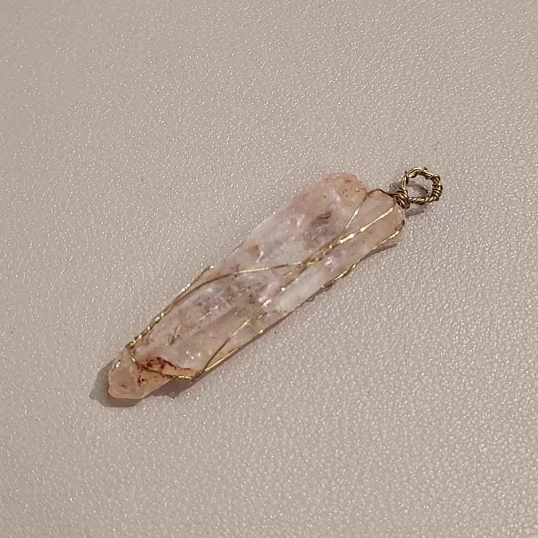 红泥骸骨闪灵钻 - 吸收病气 辟邪避灾 - 吊饰 - 水晶 