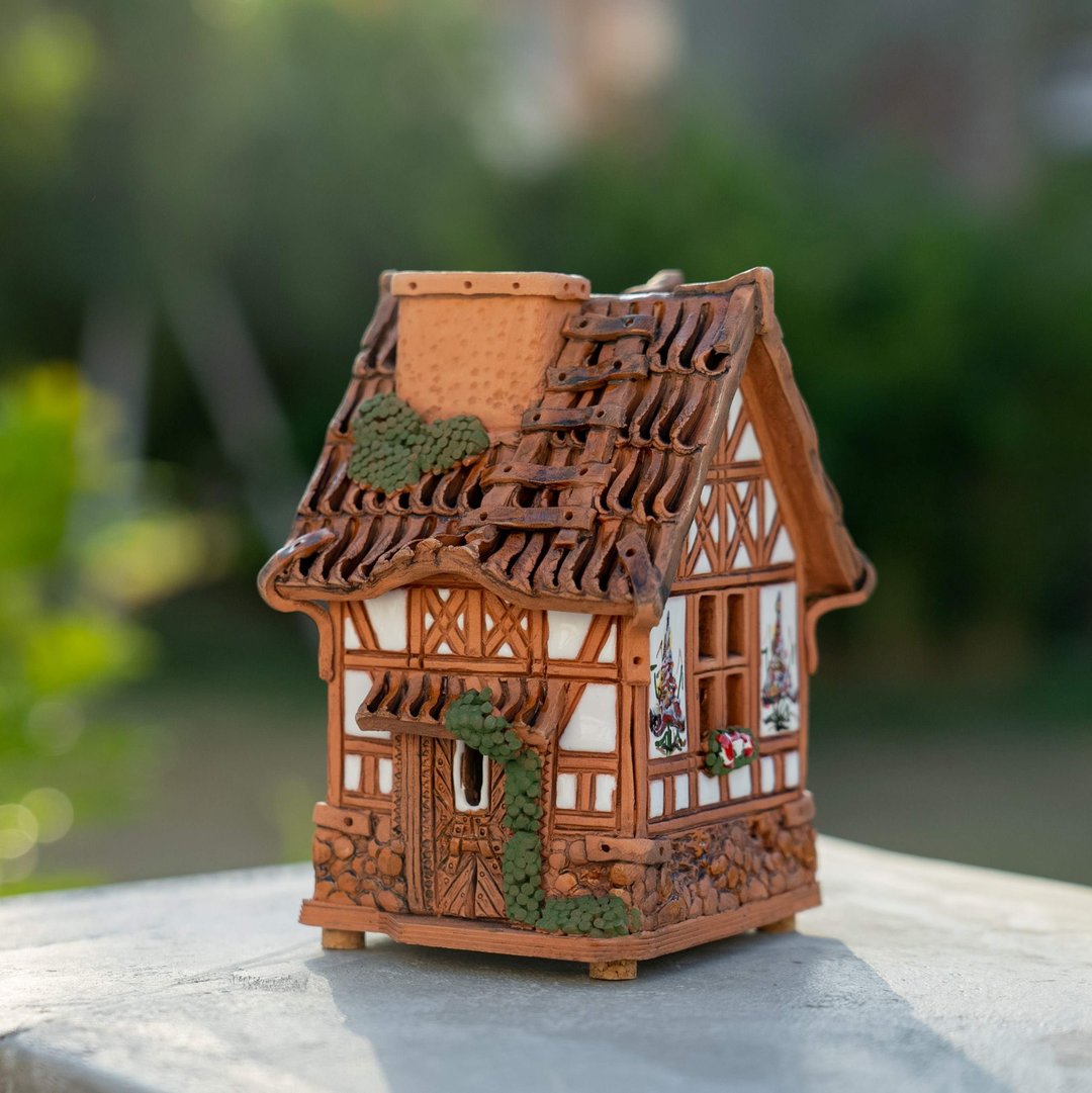 花卉图腾小屋 高13cm - 摆饰 - 陶 