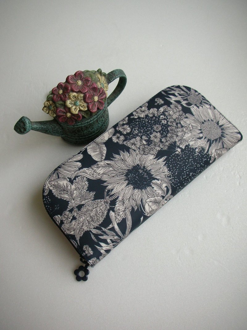 经典LIBERTY【优雅花朵】防水布-长夹/皮夹/零钱包 - 皮夹/钱包 - 防水材质 蓝色