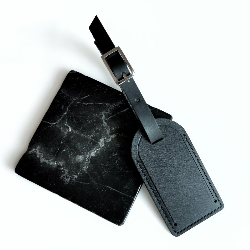 Handmade classic luggage tag black vegetable tanned leather custom name stamp - 行李吊牌 - 真皮 黑色