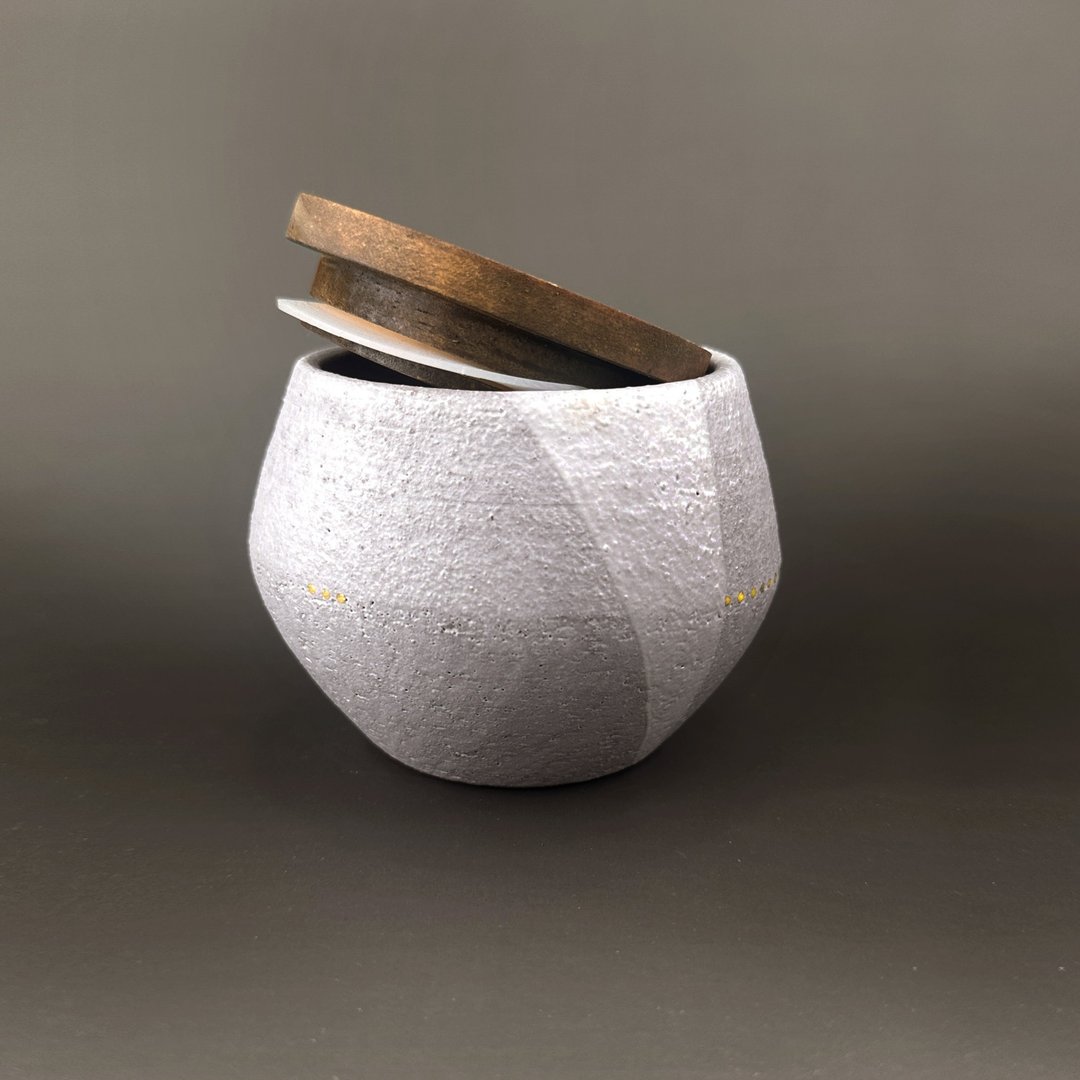 【白印子A款】手作 茶仓 收纳罐 茶杯 礼物 日本陶土制 厨房用品 - 茶具/茶杯 - 陶 灰色