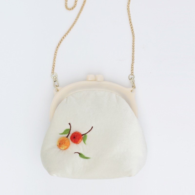 轲人 原创果子手工羊毛毡链条复古口金包可爱单肩小包包斜跨包女 - 侧背包/斜挎包 - 棉．麻 多色