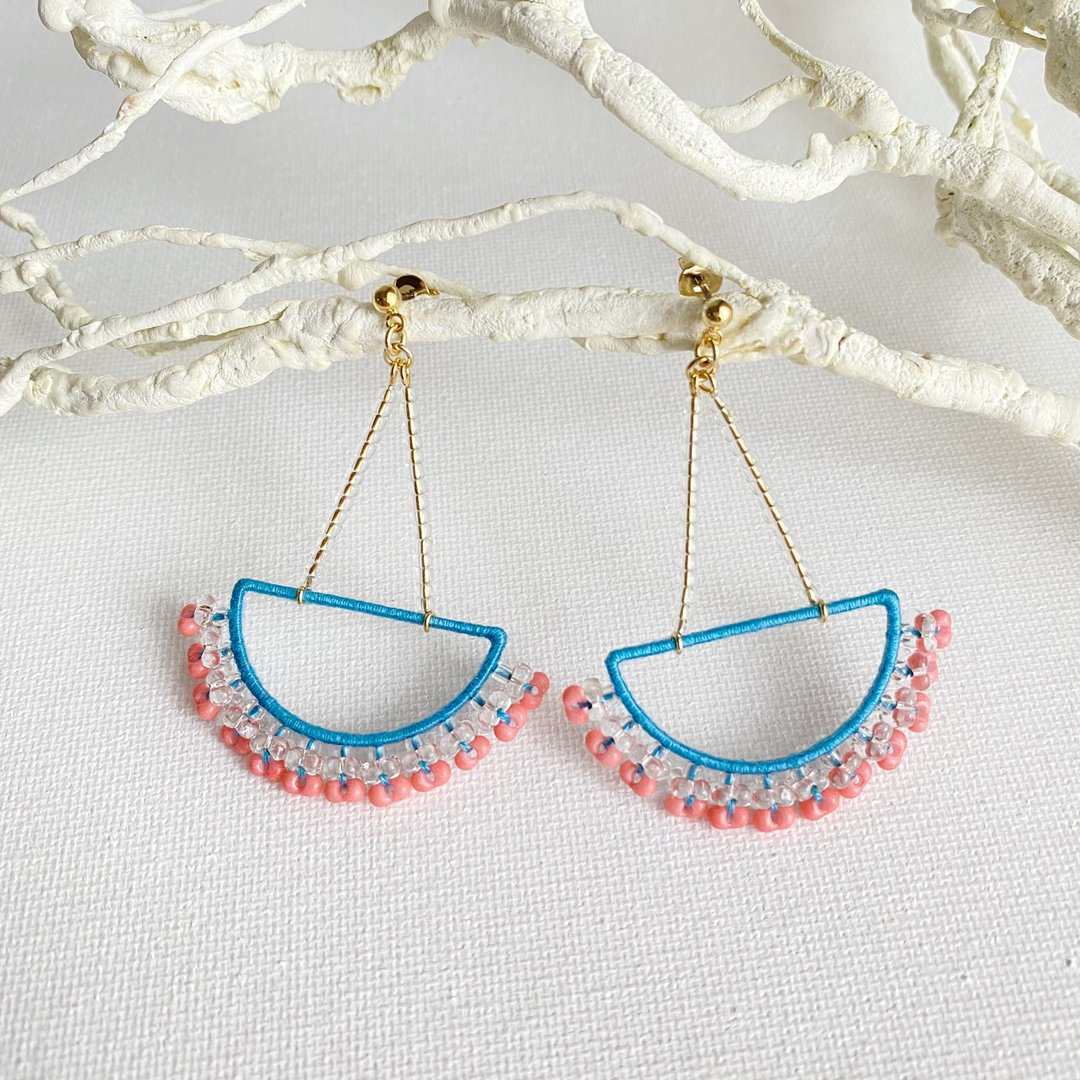 Swing earrings Clip-On[blue green x pink] - 耳环/耳夹 - 棉 多色