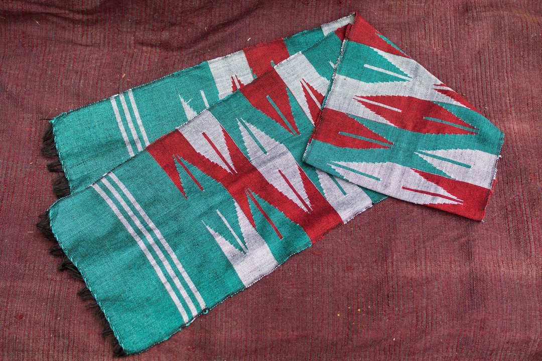 EARTH.er │DHAKA SCARF 尼泊尔花纹颈巾 #01│ :: 香港原创设计品牌 :: - 丝巾 - 棉 红色