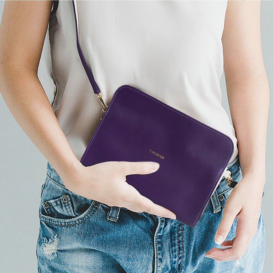 Oval Clutch &amp; crossbody bag 小巧真皮斜背包  Ultra Violet - 手提包/手提袋 - 真皮 紫色