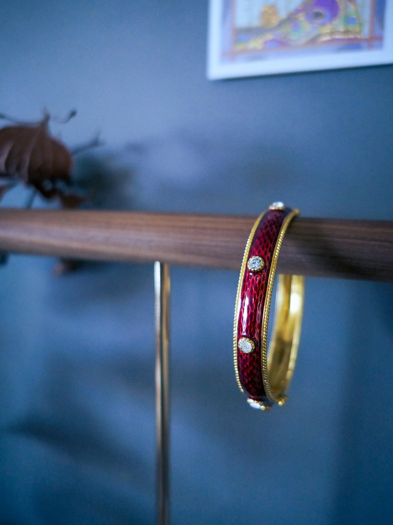 MMA 蛇纹深红珐琅立体手环－美国古董首饰 Vintage Jewelry - 手链/手环 - 珐琅 红色