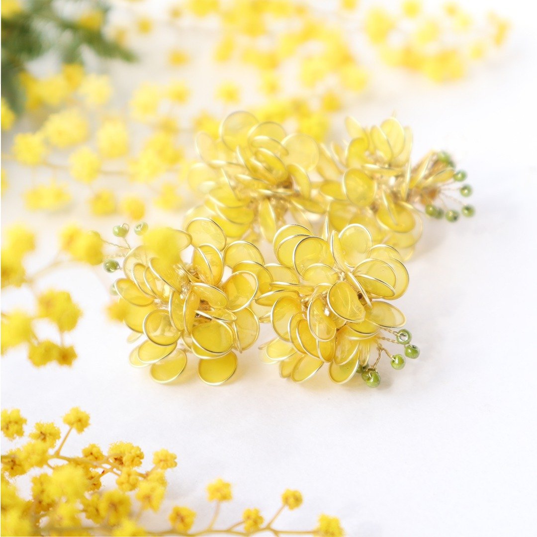 Mimosa earrings for a limited time - 耳环/耳夹 - 其他材质 黄色